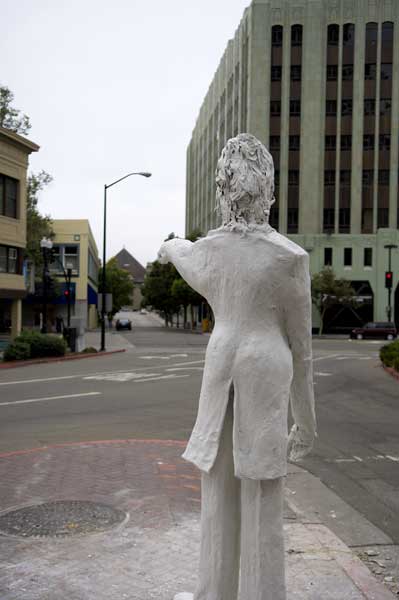 Off Broadway near Grand Lake in Oakland (Nikon D2x)