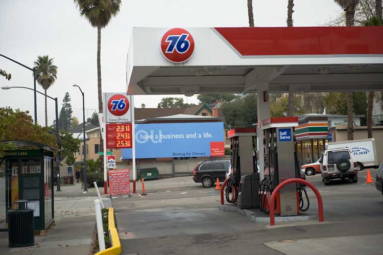 November 20th gas prices in Oakland.