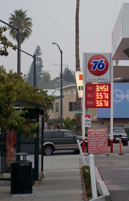 October 27th gas prices in Oakland.